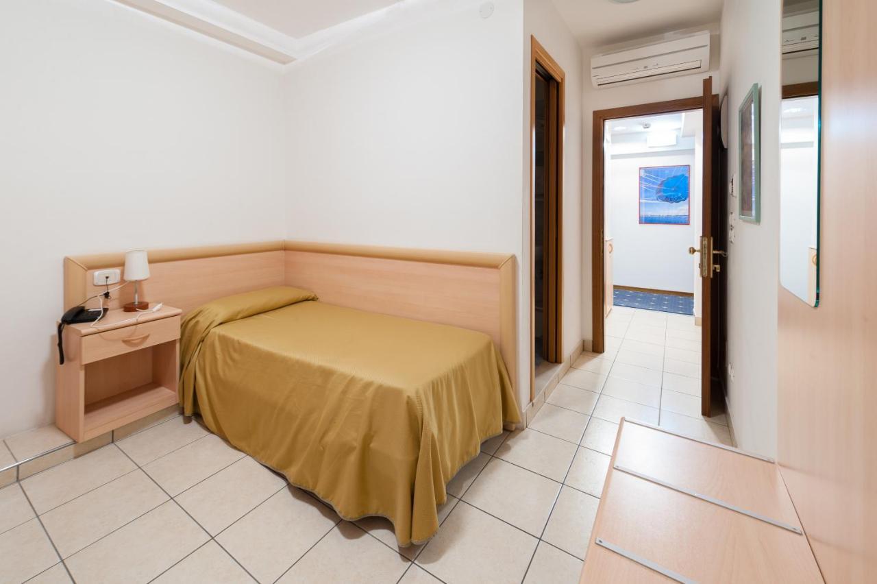 Hotel Garni Losanna Bibione Zewnętrze zdjęcie