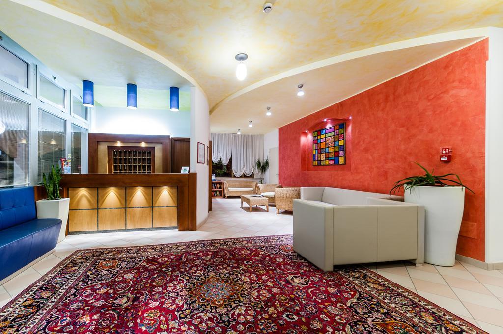 Hotel Garni Losanna Bibione Zewnętrze zdjęcie